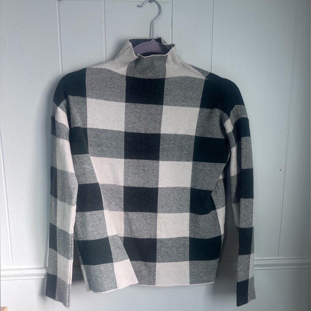 Tahari black and white plaid mock neck sweater